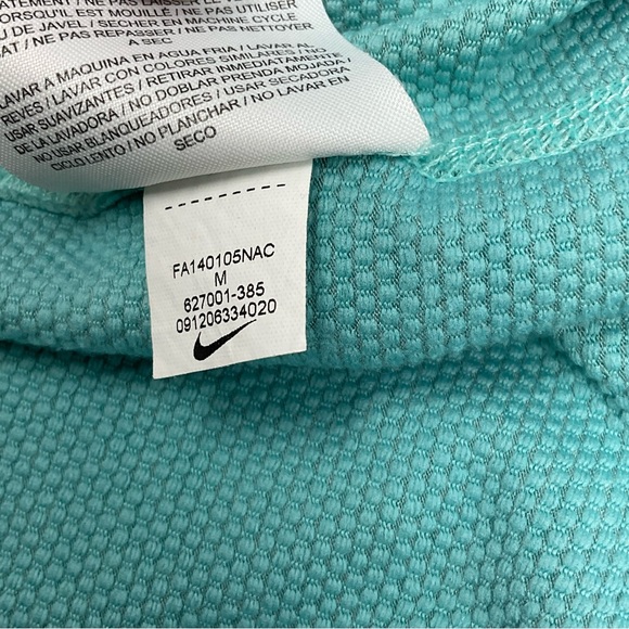 Nike Element Cowl neck Long Sleeve Reflective Running Shirt Size Medium B15 - Picture 8 of 8